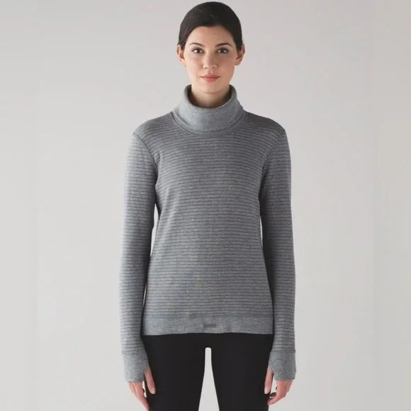 Lululemon Double Up Long Sleeve (Reversible) | Gray | Size 6 - Picture 2 of 13